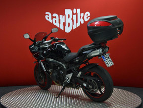 Yamaha FZ6-S
