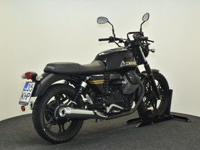Moto Guzzi V7
