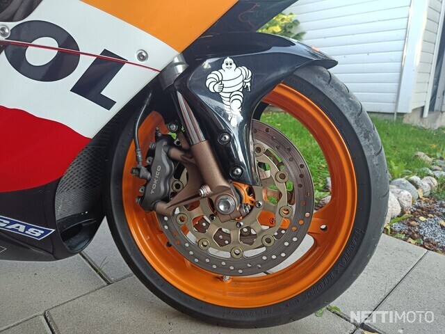 honda cbr rr 1000 repsol