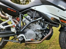 KTM 990