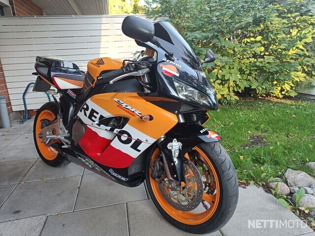 honda cbr rr 1000 repsol