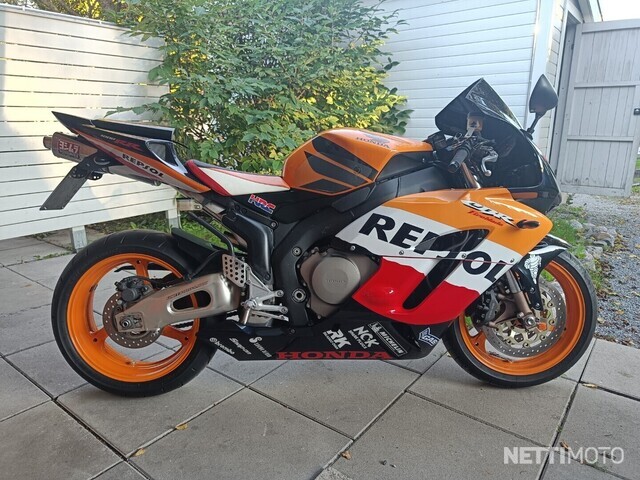 1000 rr repsol honda