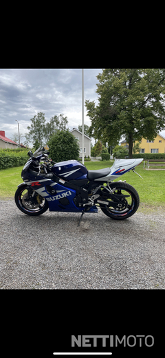 suzuki gsxr 1000cc