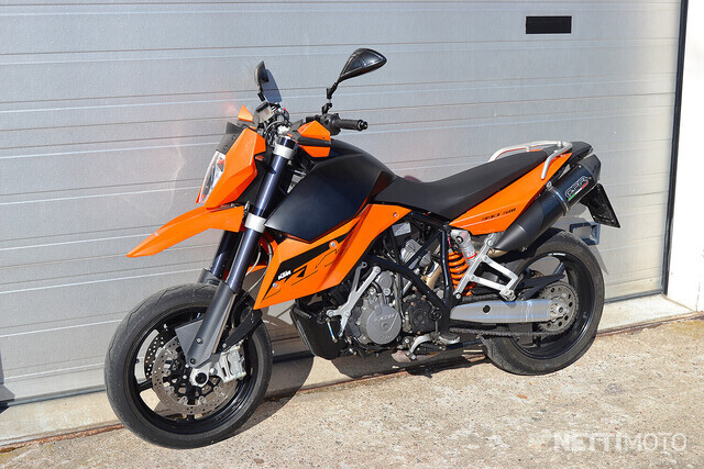 KTM 990