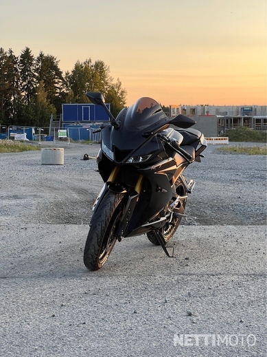 Yamaha YZF-R