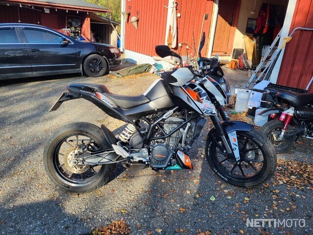 KTM 125