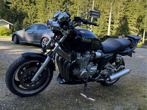 Yamaha XJR