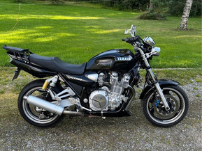 Yamaha XJR