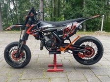 KTM 125