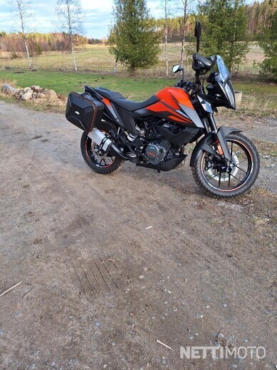 KTM 390