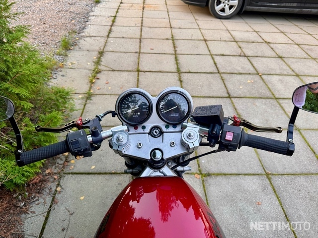 Suzuki GS