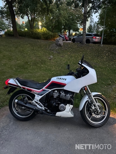 Yamaha XJ