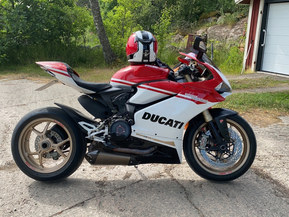 Ducati Panigale V2