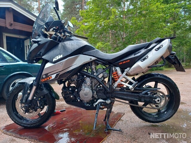 KTM 990