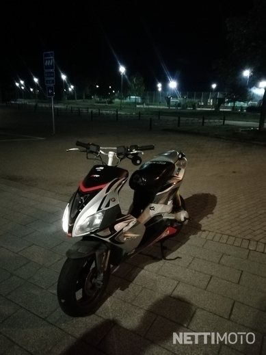 Aprilia SR