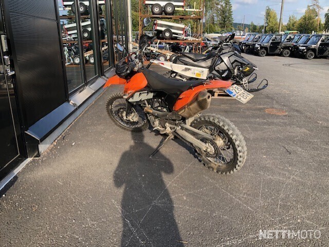 KTM 690