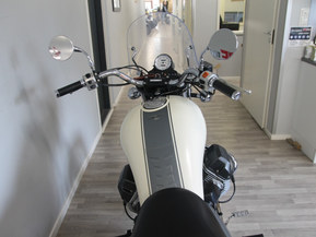 Moto Guzzi California