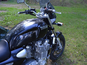 Yamaha XJR