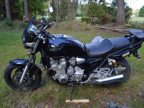 Yamaha XJR