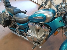 Suzuki Intruder