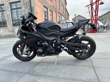 BMW S