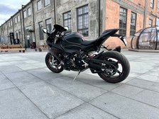 BMW S