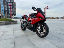 BMW S