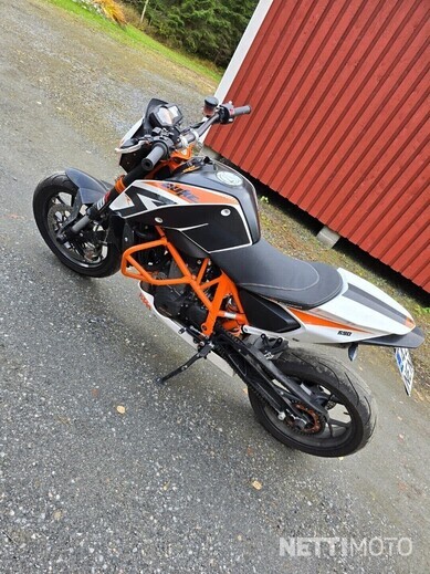 KTM 690