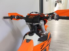 KTM 125