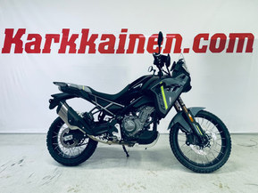 CFMOTO 450MT