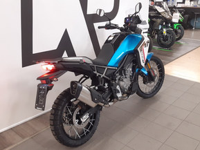 CFMOTO 450MT