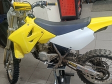 Suzuki RM