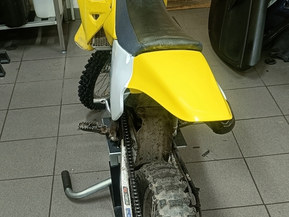 Suzuki RM