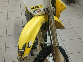 Suzuki RM