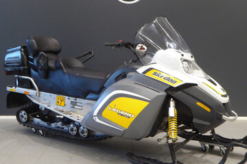 Ski-Doo Legend