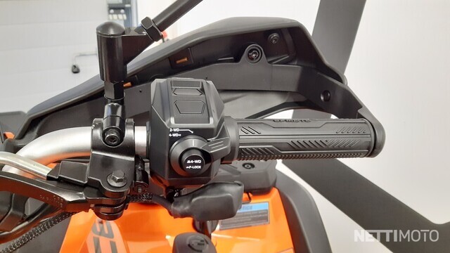 CFMOTO CFORCE Traktorimönkijä 1000XC EFI EPS
