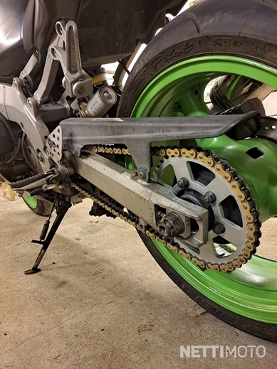 Kawasaki ZX-9R