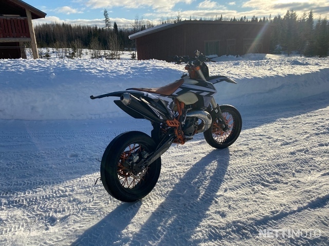 KTM 300