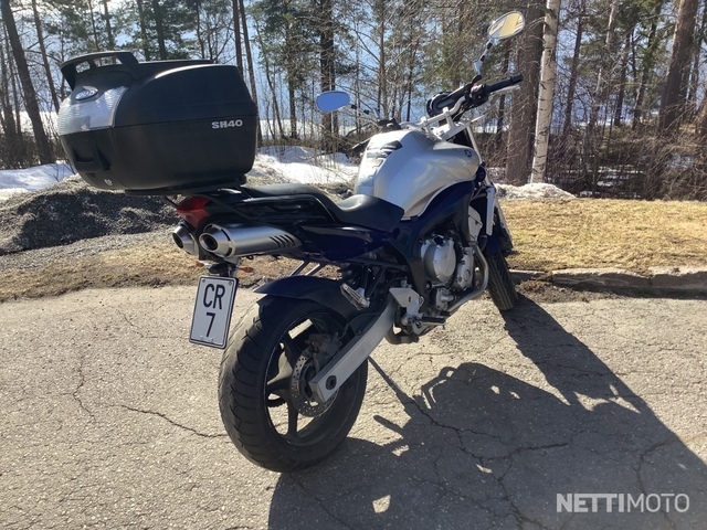 Yamaha FZ6