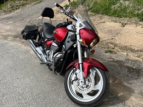 Suzuki Intruder
