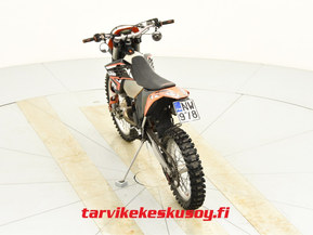 KTM 200