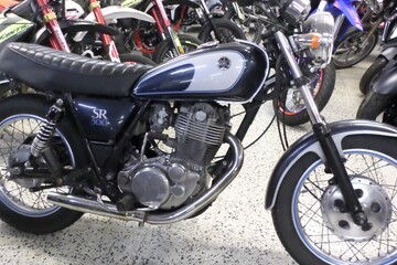 Yamaha SR