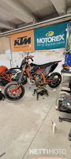 KTM 300