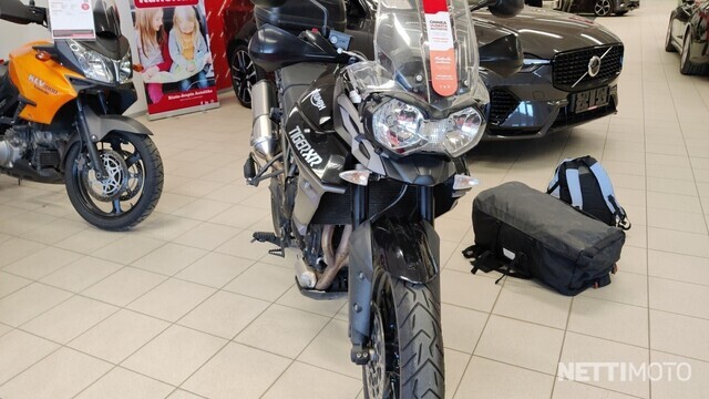 Triumph Tiger 800 Xr 800 cm³ 2015 - Rantasalmi - Moottoripyörä - Nettimoto