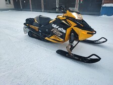 Ski-Doo RS