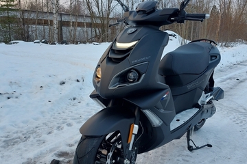 Peugeot Speedfight 4