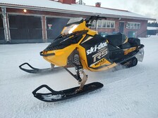 Ski-Doo RS
