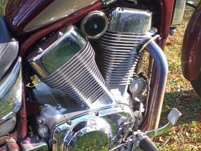 Suzuki Intruder