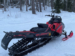 Ski-Doo Summit