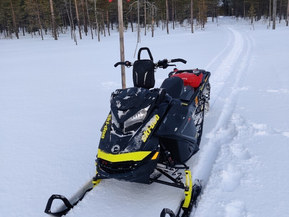 Ski-Doo Summit